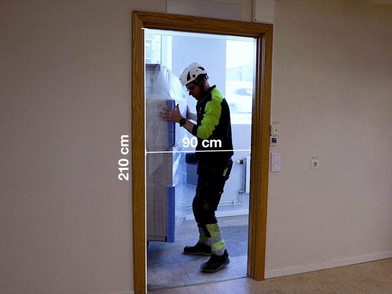 Easy Access – Ventilasjonsaggregat på vei inn i Sturegymnasiet